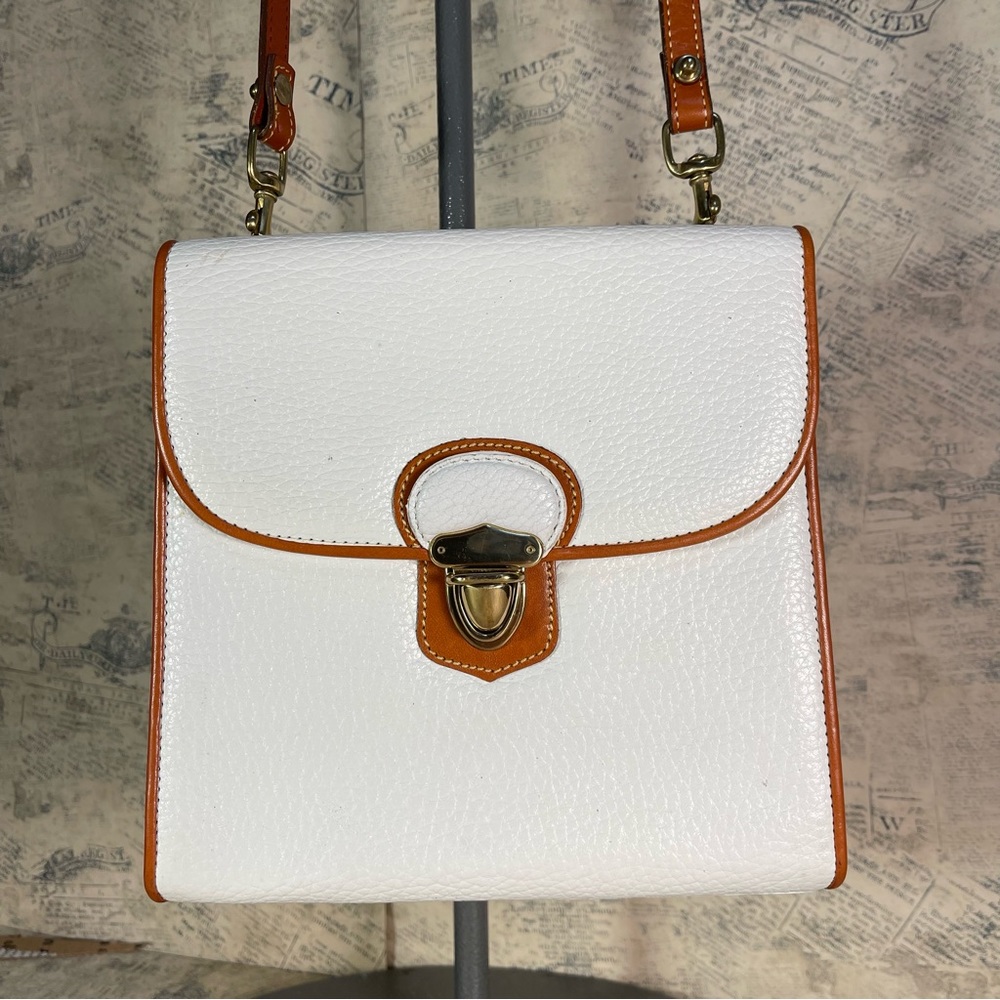 Dooney & Bourke Vintage Crossbody Bag Plaza white and Tan Trim